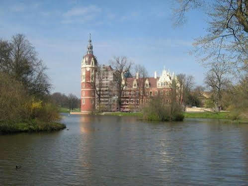 Am Schlossbrunnen Bad Muskau Exteriér fotografie